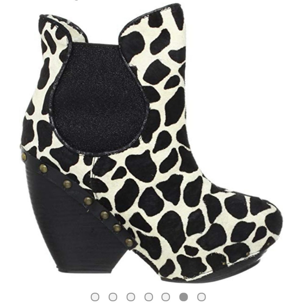 Irregular Choice Collagen Kiss Booties
